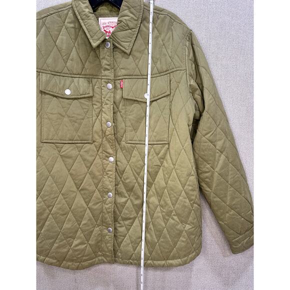 NWOT women’s Levi’s Army Green Quilted Jacket w/ pockets Zip & Snap Closure M - Picture 9 of 16